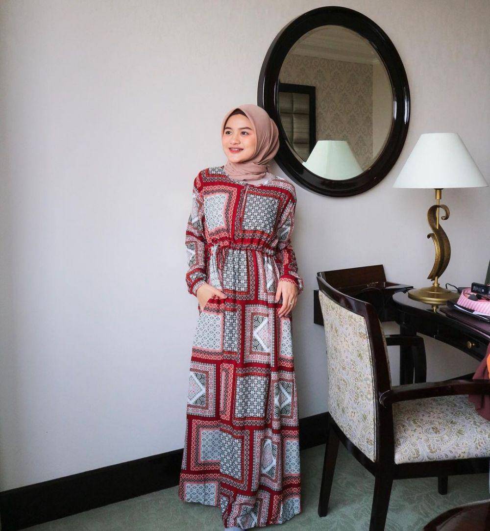 Outfit dress Ivanka Fasha (instagram.com/ivanka.fs)