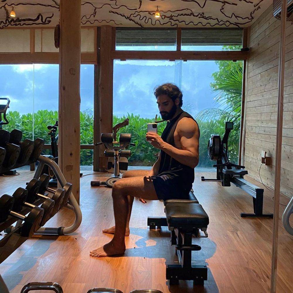 Ahan Shetty (instagram.com/ahan.shetty)