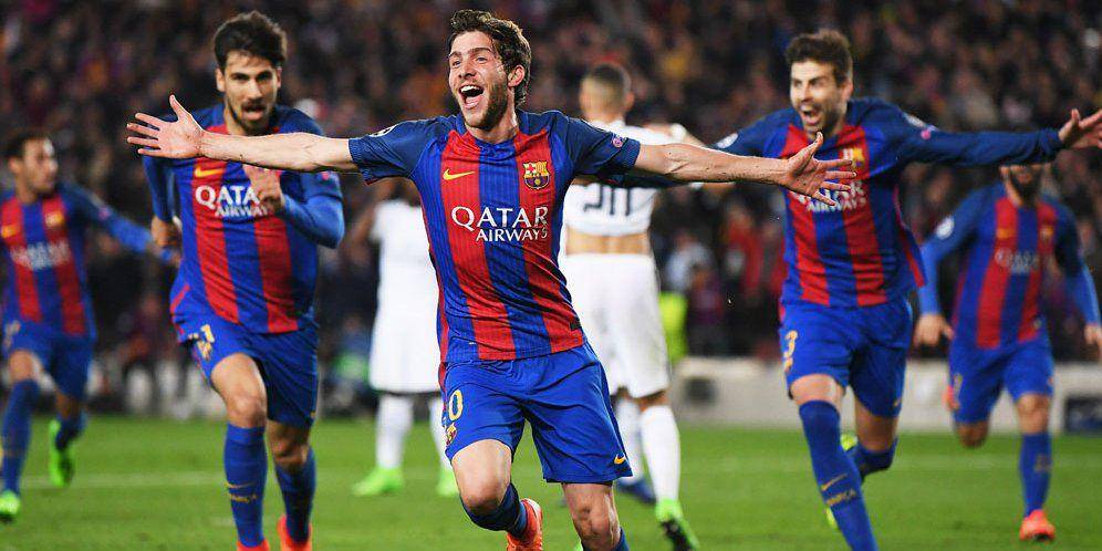 Sergi Roberto merayakan gol kemenangan Barcelona atas PSG. (bola.net)
