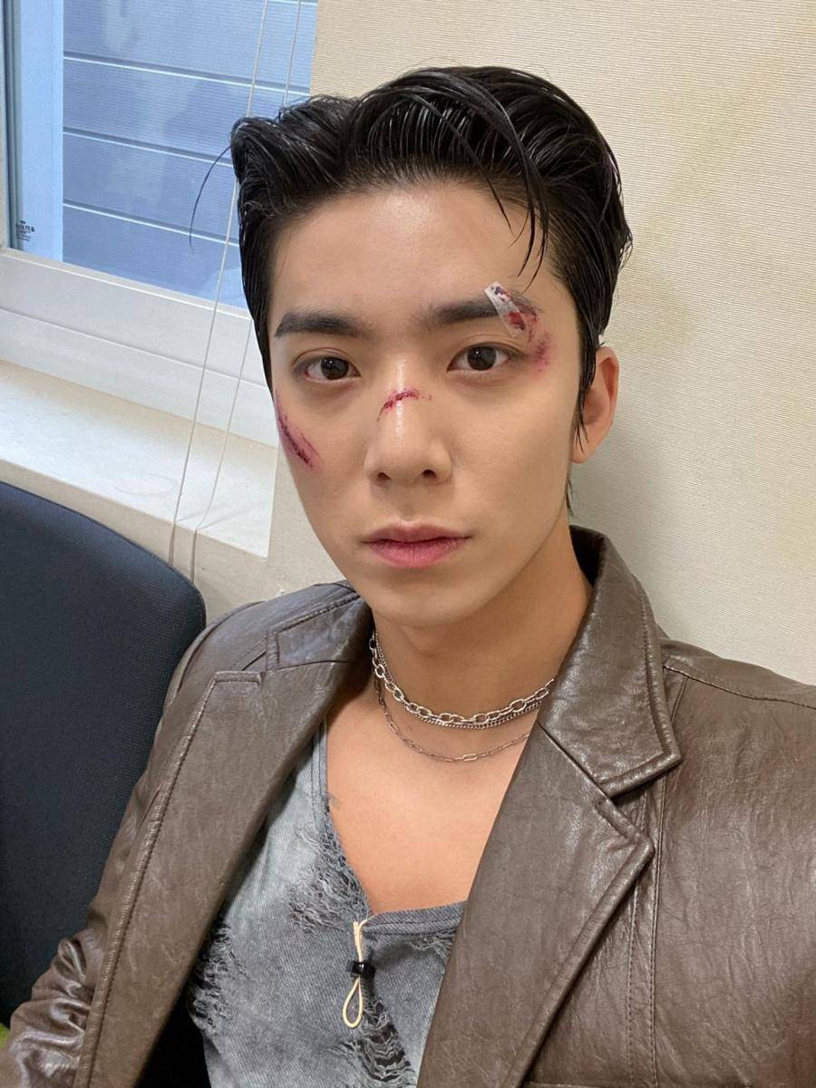 Hwiyoung SF9 (twitter.com/SF9official)