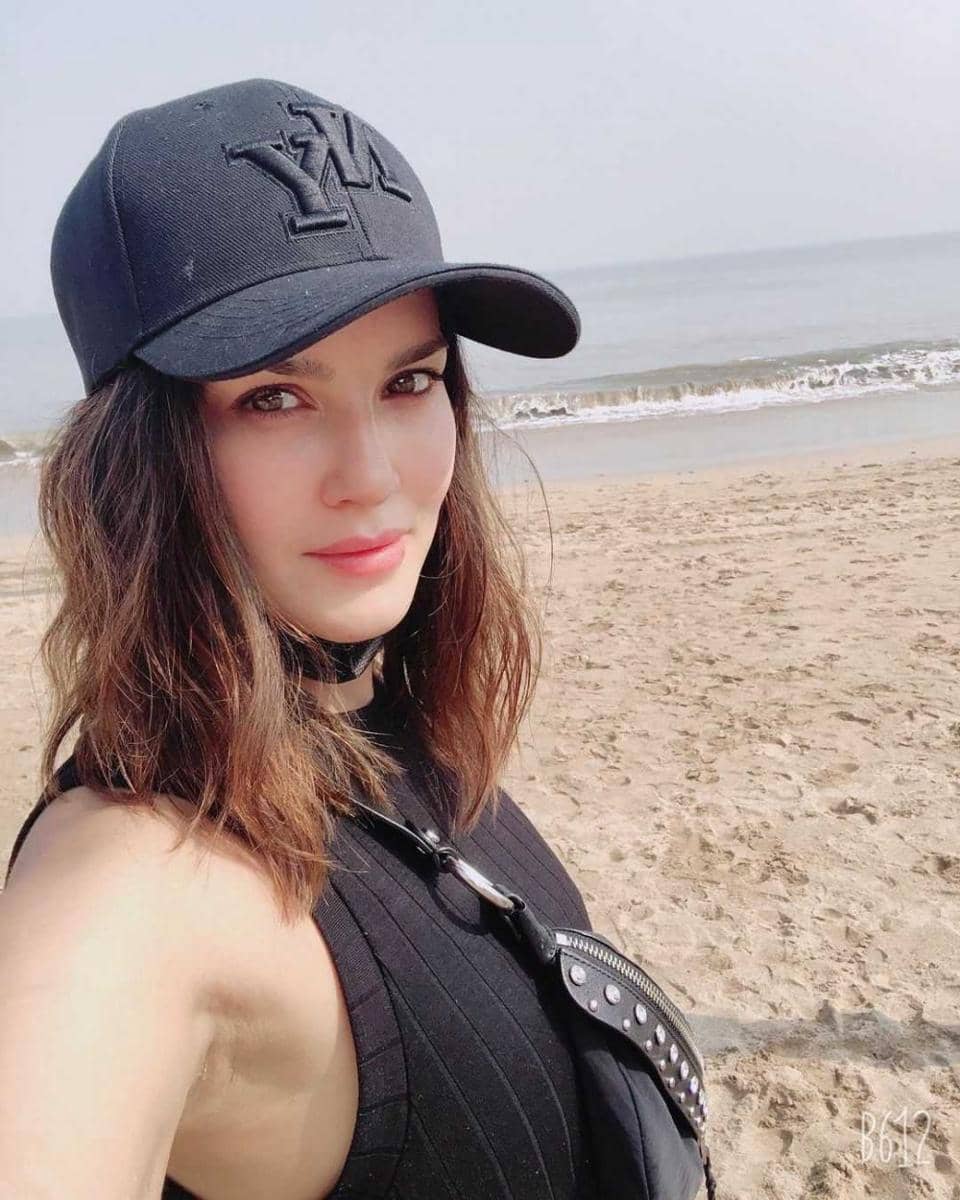 Sunny Leone (instagram.com/sunnyleone)