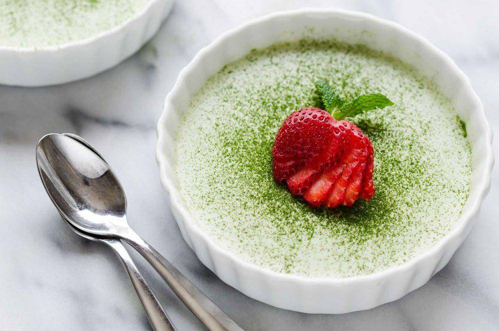 ilustrasi matcha panna cotta (thepioneerwoman.com)