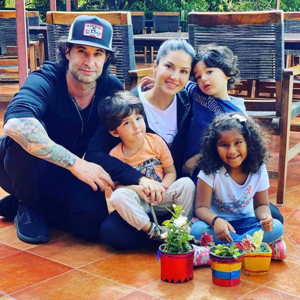Sunny Leone dan keluarga (instagram.com/sunnyleone)