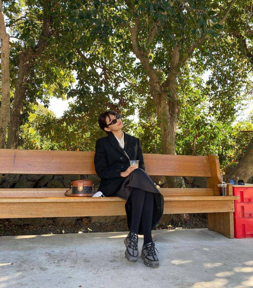 ootd sneakers Sooyoung SNSD (instagram.com/sooyoungchoi)