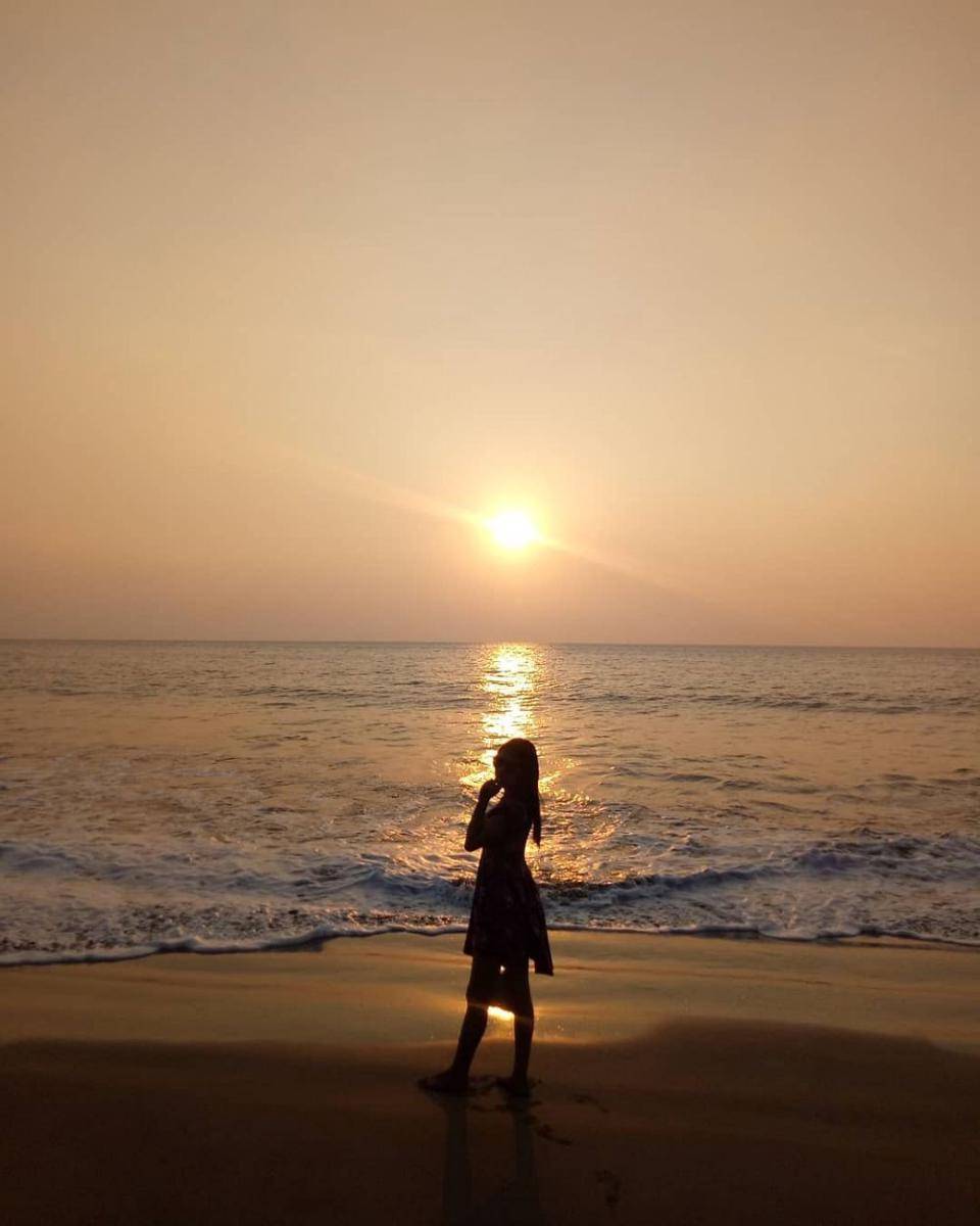 Ilustrasi Pantai Anyer (instagram.com/luccy_6401)