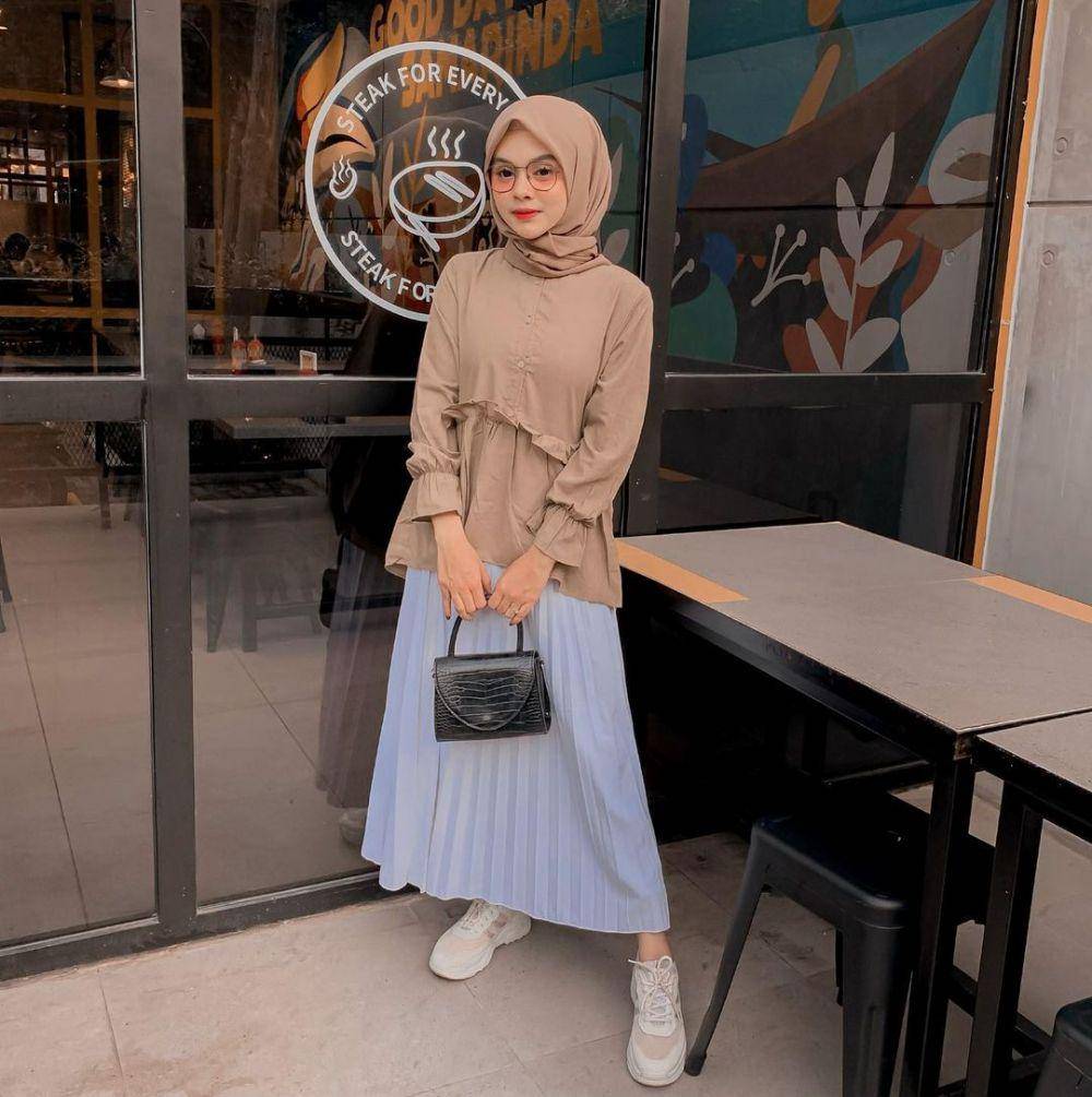 Nadia Nur Aulya  (instagram.com/nadianraulya)