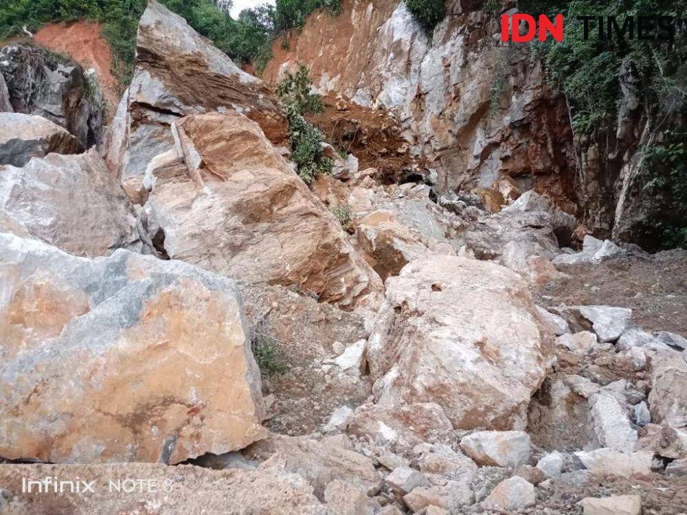 Lokasi longsor pada penambang emas ilegal di kawasan Kimbahan Abai, Kecamatan Sangir Batang Hari, Kabupaten Solok Selatan (Solsel) Dok. IDN Times