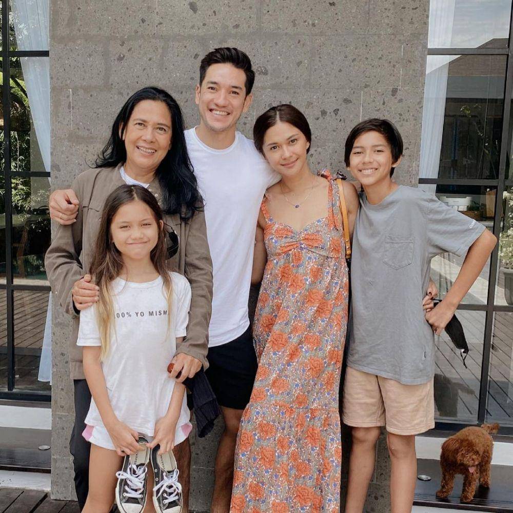 keluarga Andrew White, Nana Mirdad, dan Lydia Kandou (instagram.com/andrew.white._)