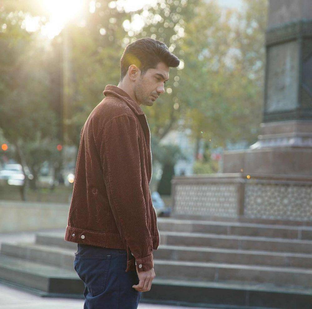 Reza Rahadian. (Instagram.com/officialpilarez/)