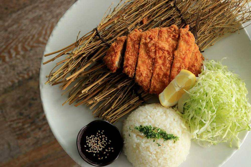 Ragam cara menikmati katsu (unsplash.com/Cody Chan)