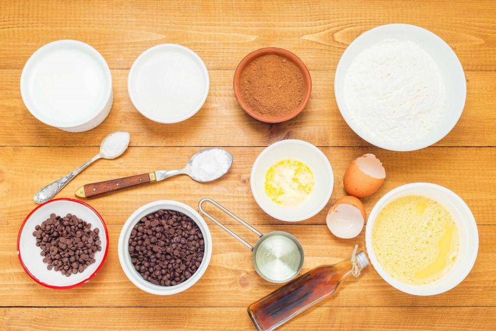 ilustrasi bahan-bahan muffin (thespruceeats.com)