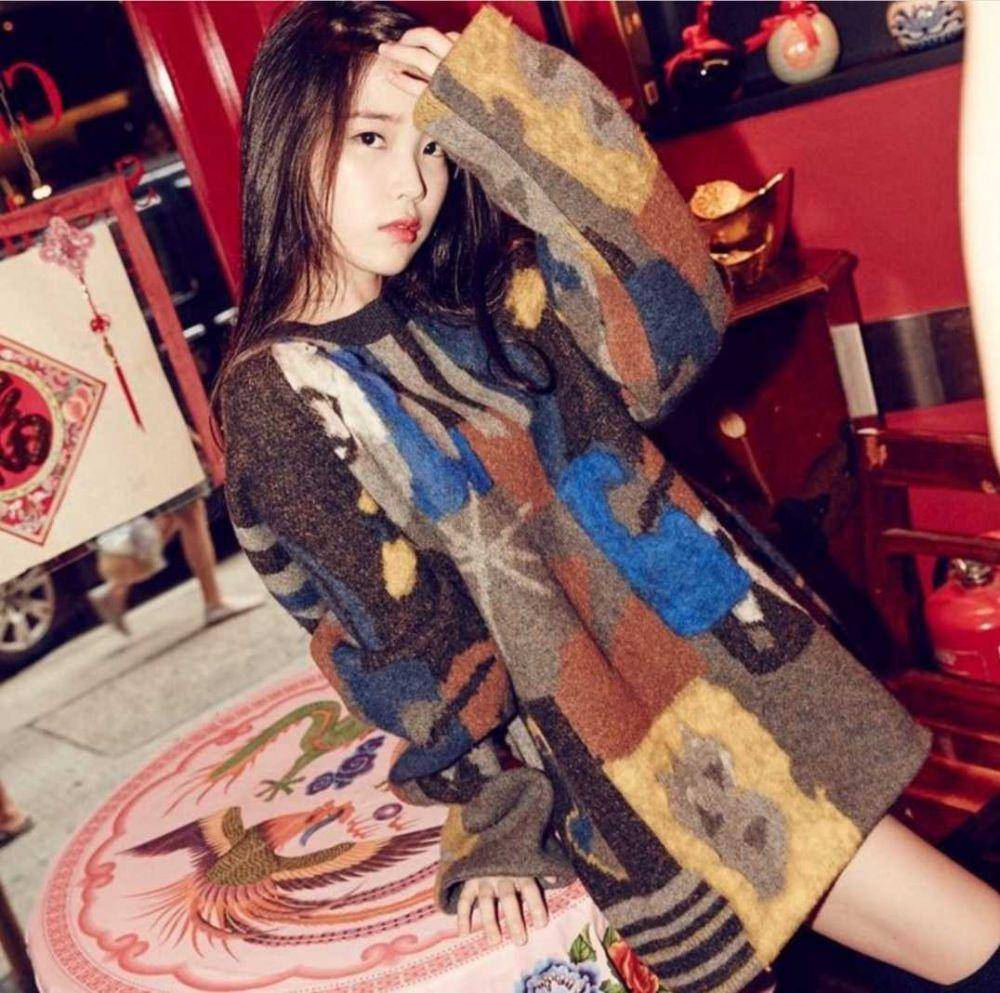 Potret IU dengan tatapan tajamnya (instagram.com/dlwlrma)