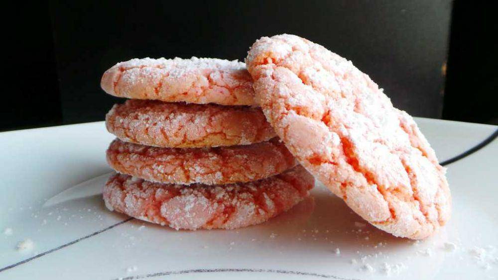 ilustrasi strawberry cookies (kindasortasimple.com)