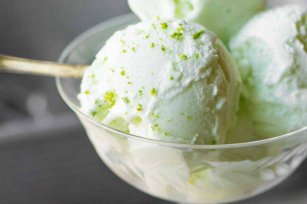 ilustrasi lime ice cream (theviewfromgreatisland.com)