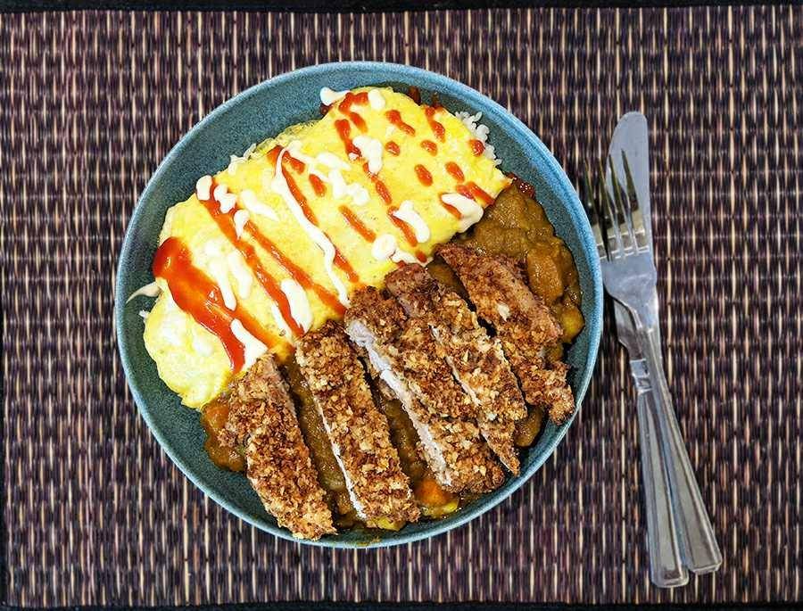 Katsu dengan omurice (misotasty.com)