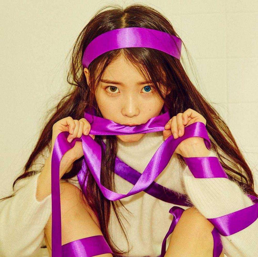 Potret IU dengan tatapan tajamnya (instagram.com/dlwlrma)