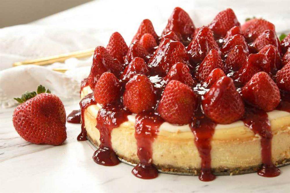 ilustrasi stroberi cheesecake (yourhomebasedmom.com)