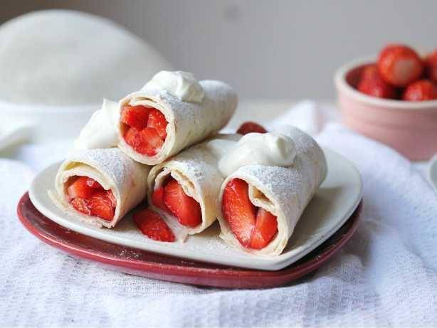 ilustrasi stroberi burrito (food.com)