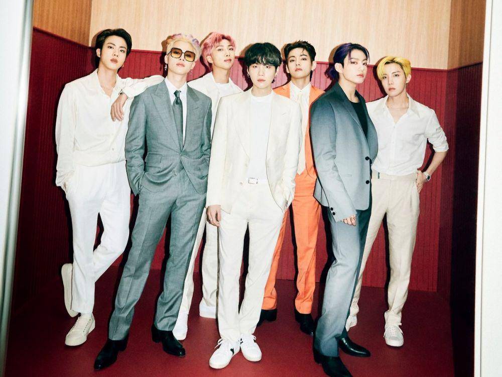 BTS dalam photo group teaser "Butter" (twitter.com/BIGHIT_MUSIC)