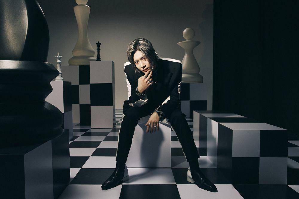 Potret Taemin SHINee di teaser minialbum Advice (twitter.com/SHINee)