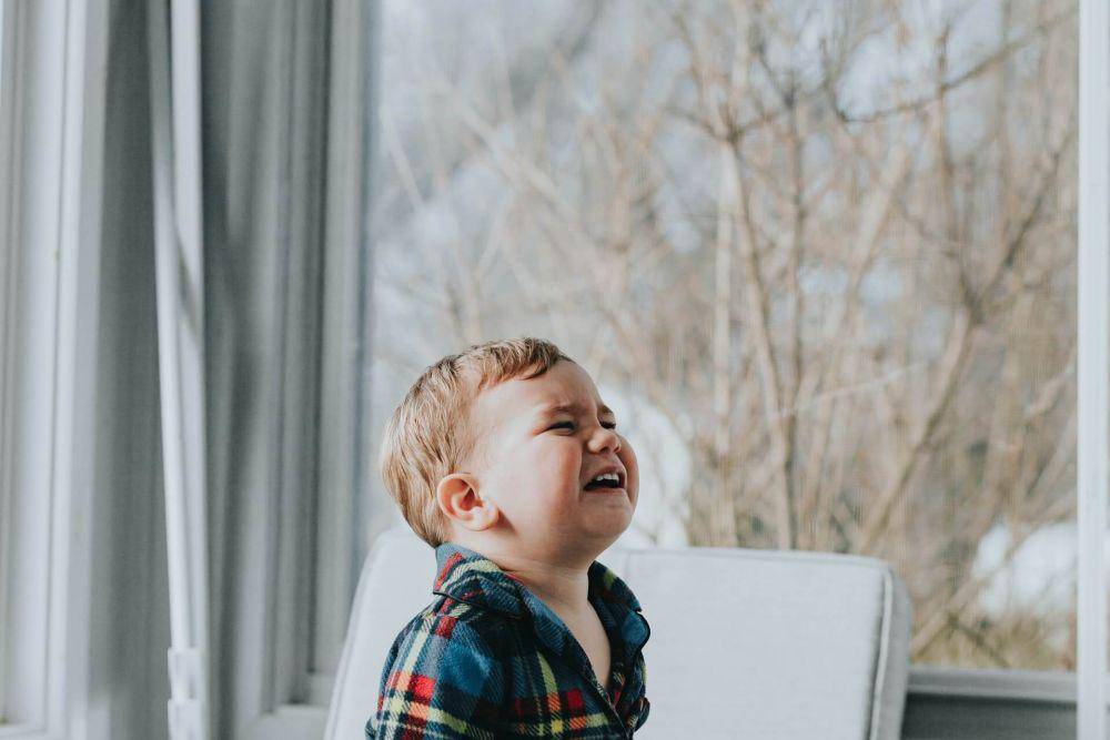ilustrasi anak menangis (unsplash.com/Marcos Paulo Prado)