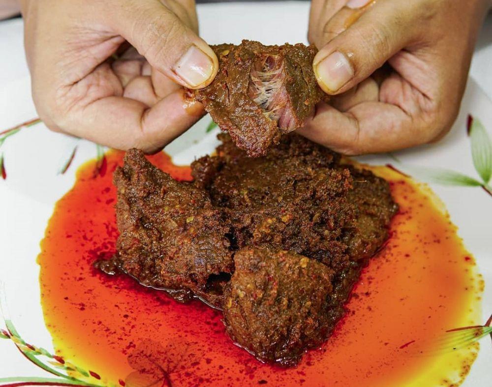Resep Rendang Daging Sapi Padang yang Bumbunya Meresap Sempurna