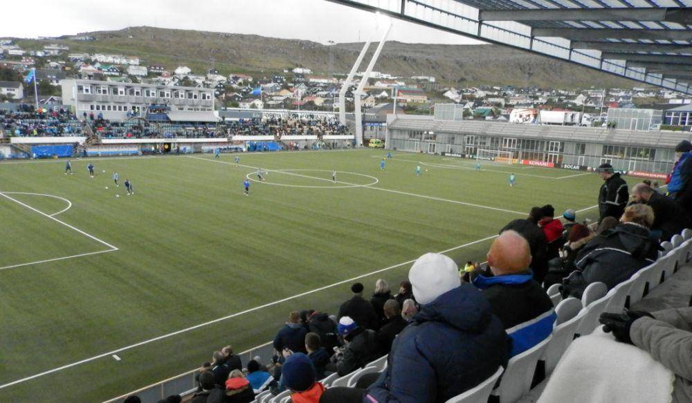 Sepak bola di Kepulauan Faroe (stadiumguide.com)