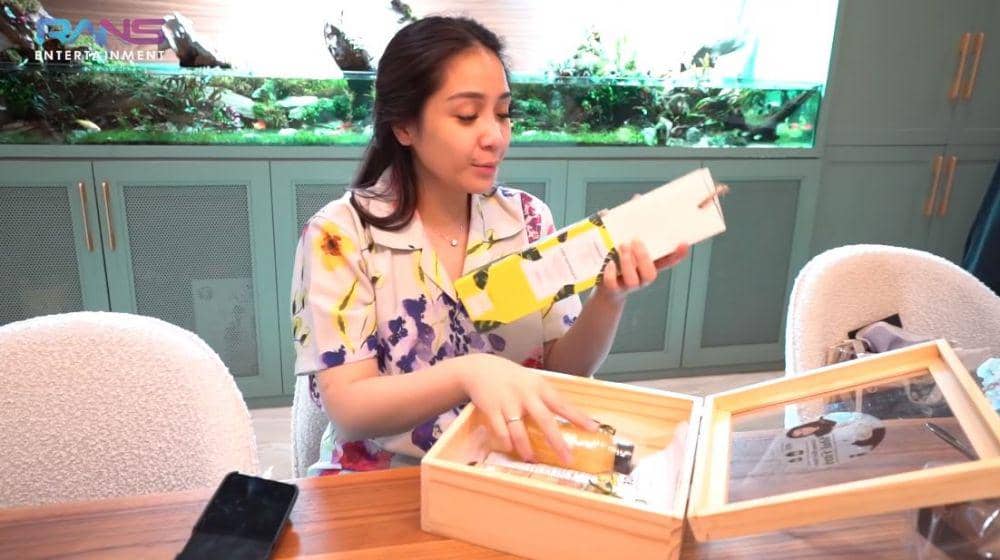 isi hampers artis (Youtube.com/Rans Entertainment)