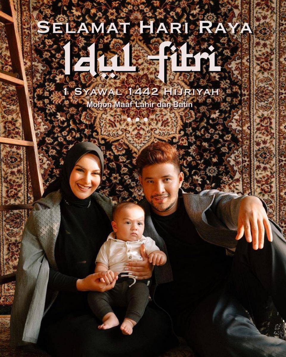 Potret keluarga kecil Ammar Zoni Irish Bella rayakan lebaran dengan baju sama (instagram.com/_irishbella_)