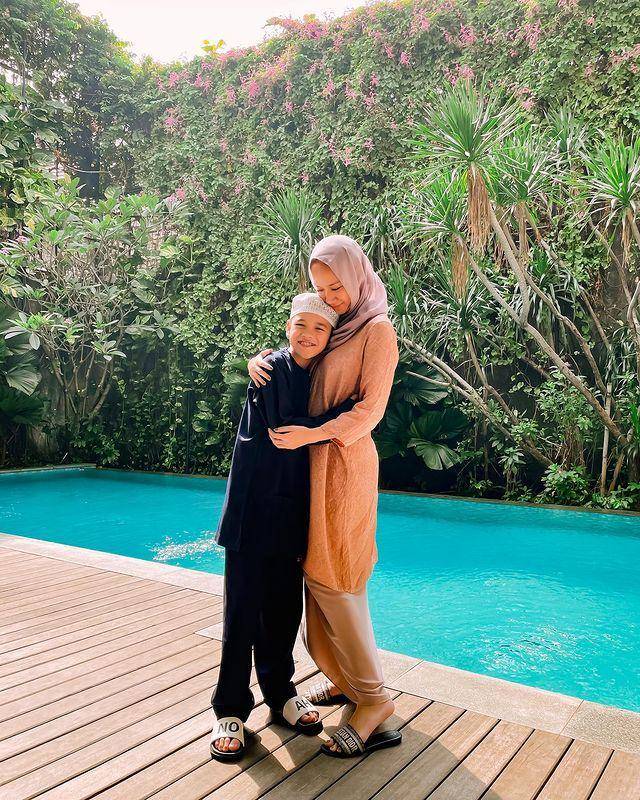 Bunga Citra Lestari dan Noah (instagram.com/bclsinclair)