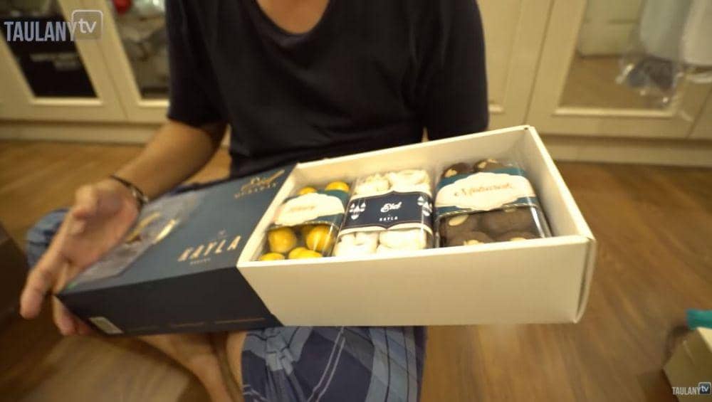 isi hampers artis (Youtube.com/Taulany TV)