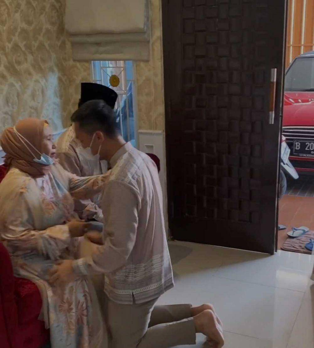 lebaran Zaskia Gotik (instagram.com/zaskia_gotix)