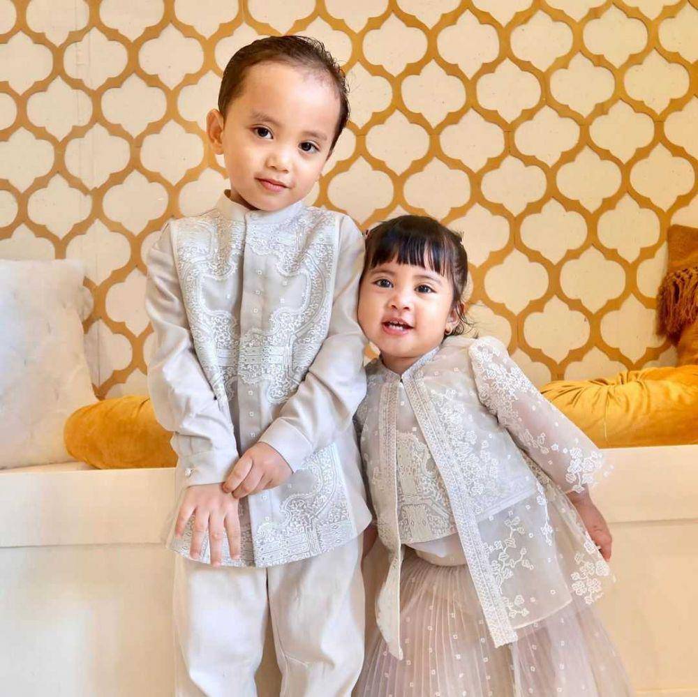Xabiru dan Chava (instagram.com/rachelvennya)