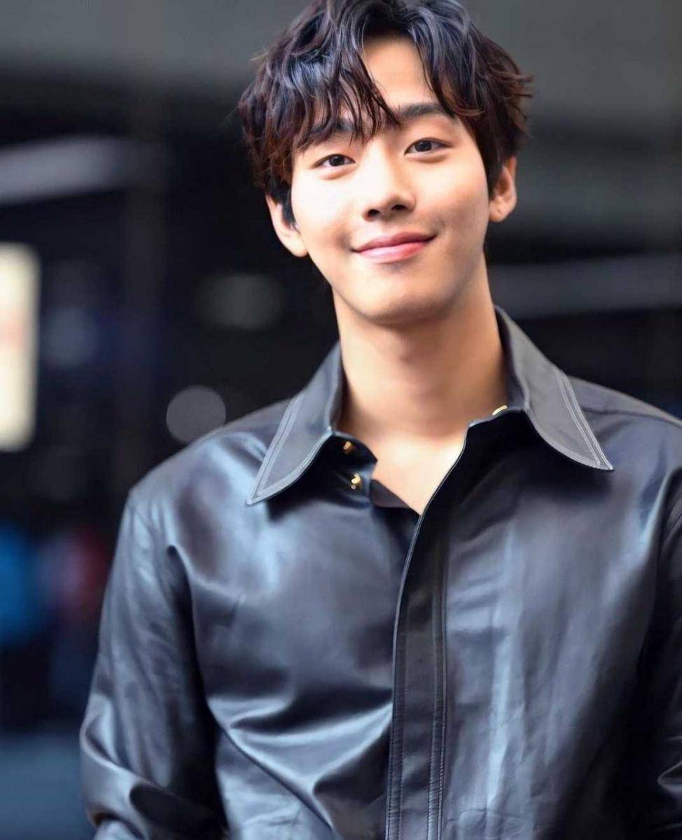 Ahn Hyo Seop Comeback (Instagram.com/ahnhyoseop_)