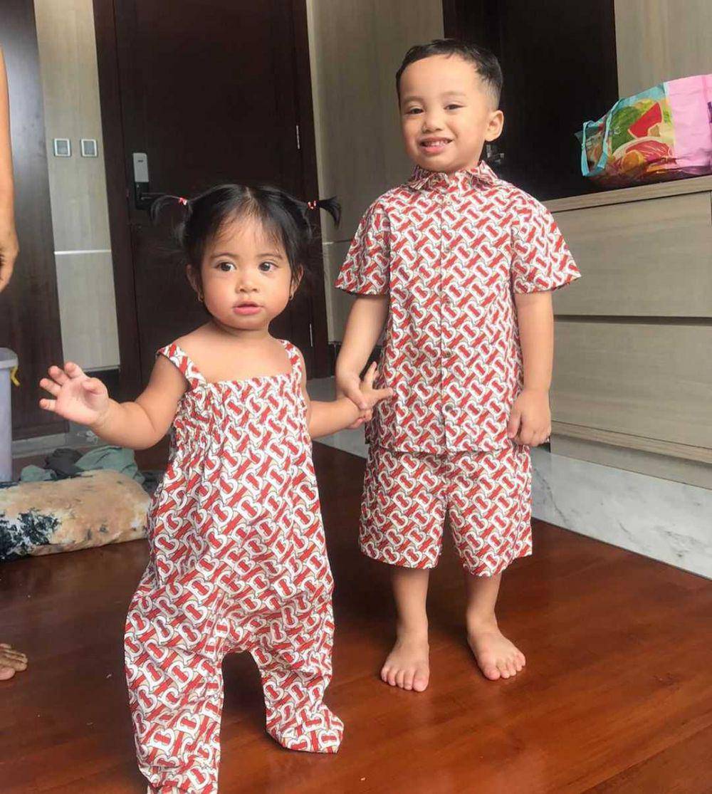 Xabiru dan Chava (instagram.com/rachelvennya)