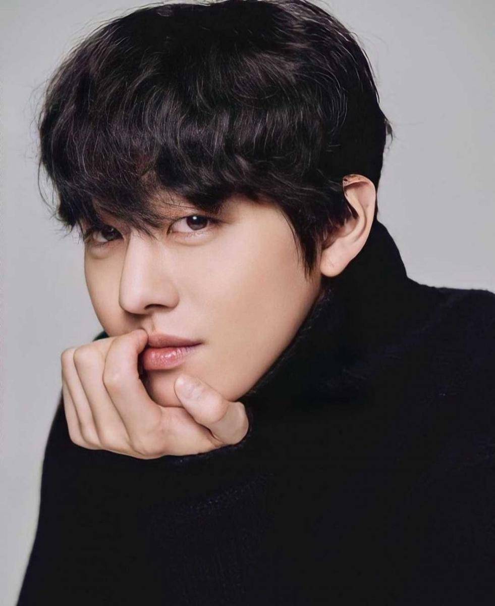 Ahn Hyo Seop Comeback (Instagram.com/ahnhyoseop_)