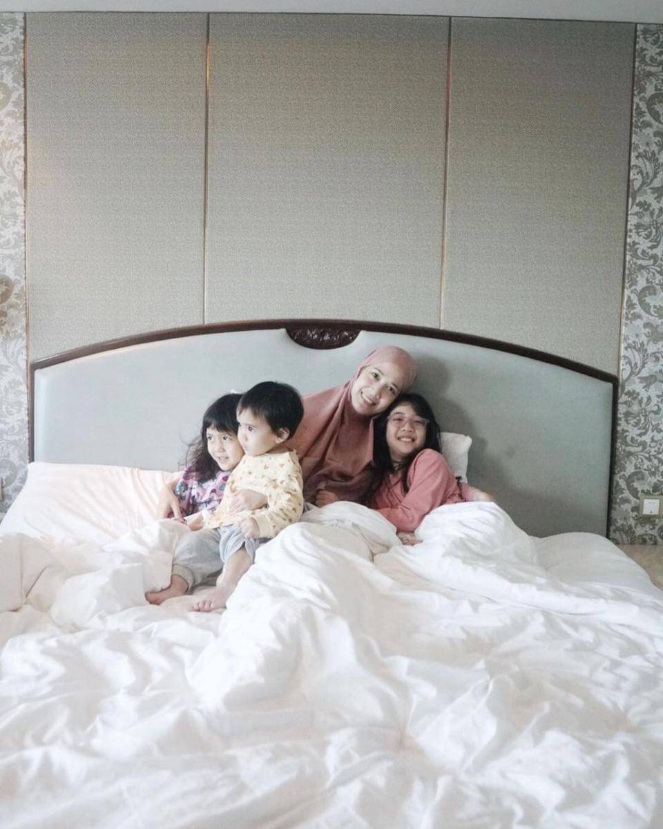 Fanny Fabriana dan buah hati (instagram.com/fannyfabriana)