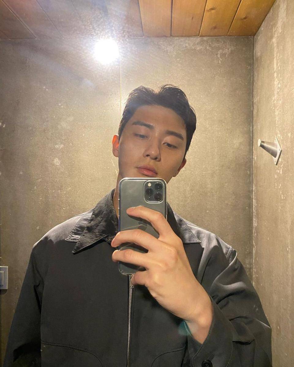 Park Seo Joon (instagram.com/bn_sj2013)