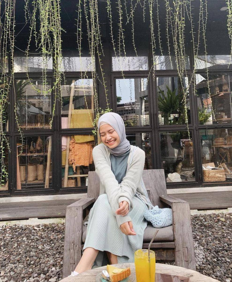 Hanggini (instagram.com/hanggini)