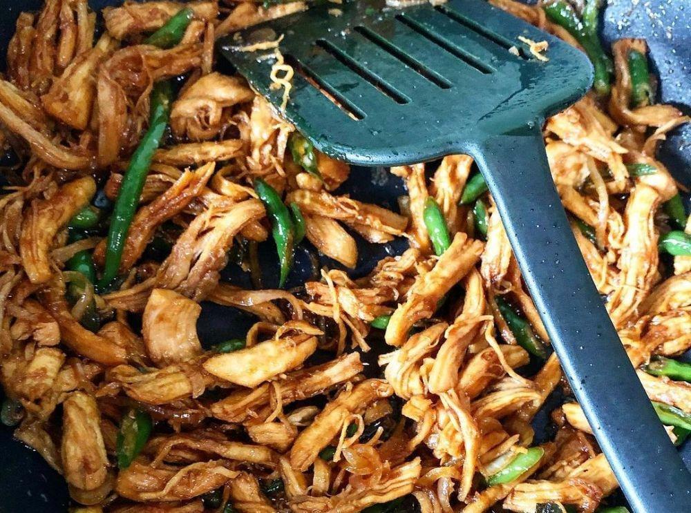 Resep Ayam Suwir Kecap dan Cara Membuatnya yang Mudah