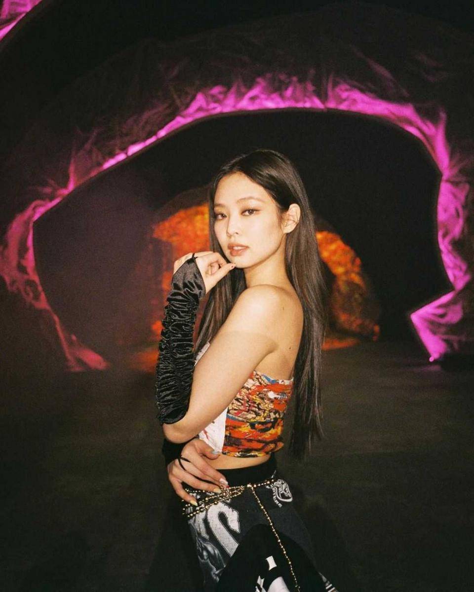 Jennie BLACKPINK di Backstage (instagram.com/jennierubyjane)
