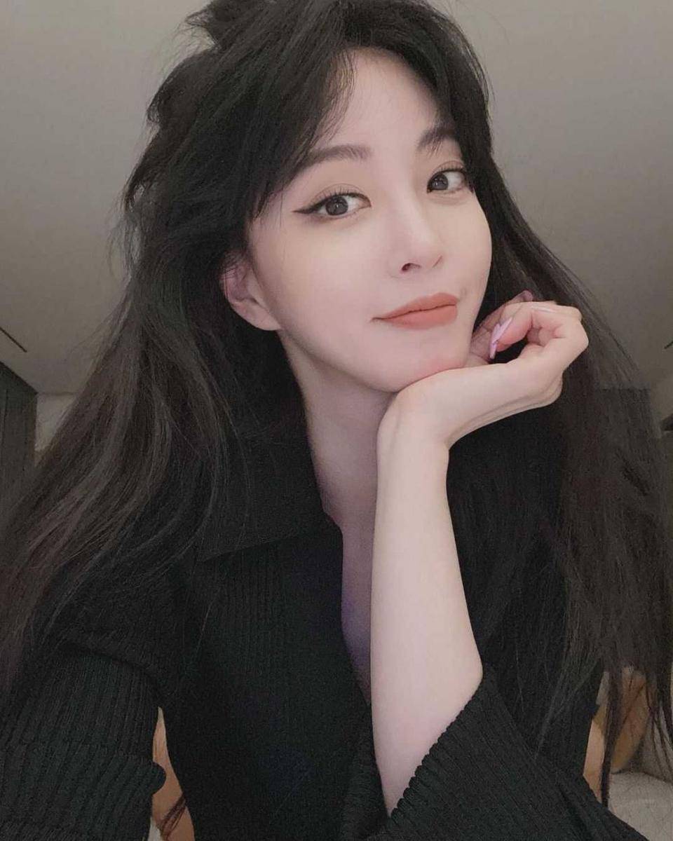 Han Ye Seul (instagram.com/han_ye_seul_)