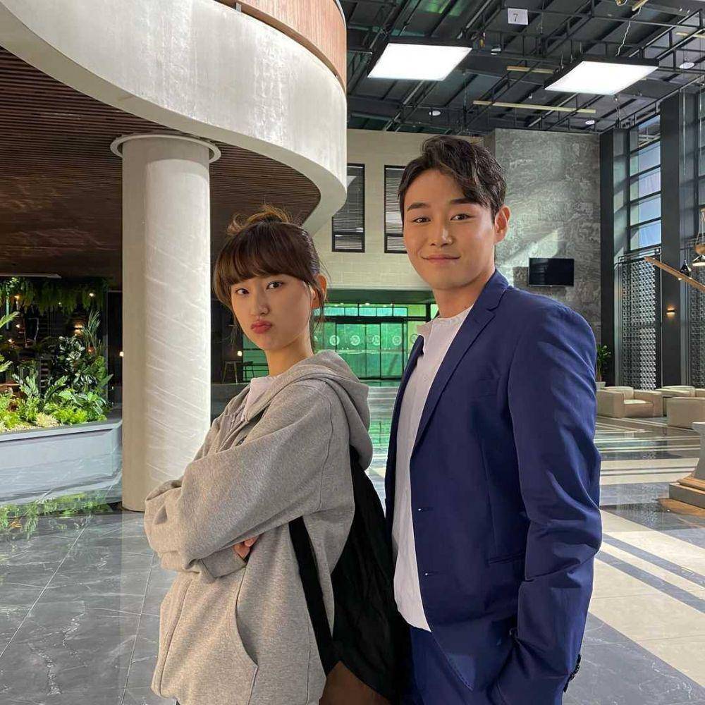 Lee Hwi Jong dan Ryu Hye Young (instagram.com/ryuniverse328)
