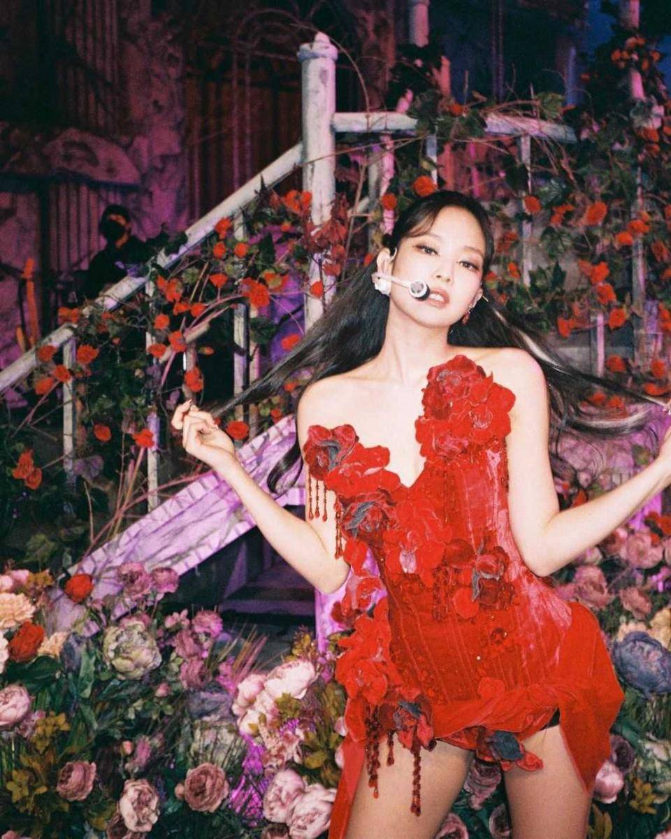 Jennie BLACKPINK di Backstage (instagram.com/jennierubyjane)
