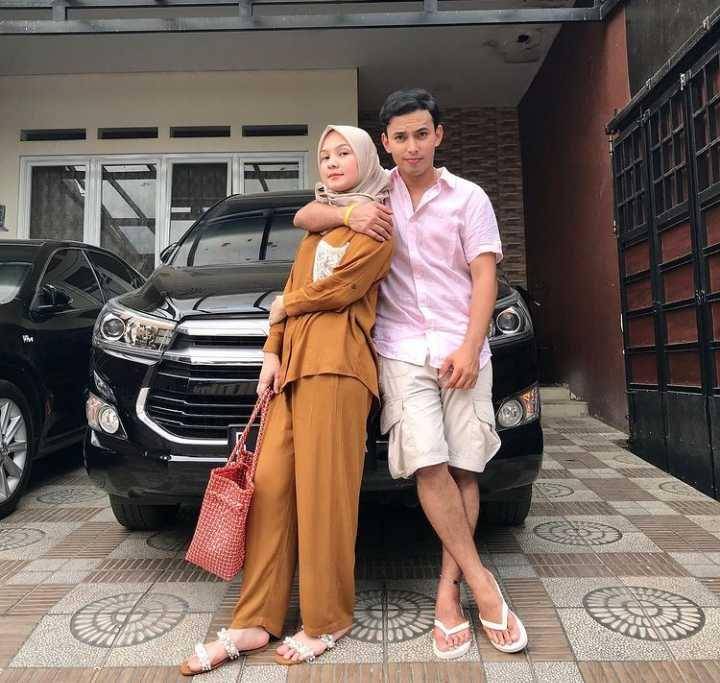 Rifky Al Habsyi dan istri (instagram.com/yuliarahmayani)