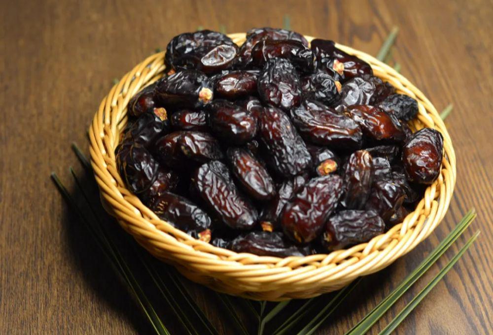 7 Jenis Buah Kurma yang Harus Kamu Ketahui dan Wajib Dicoba!