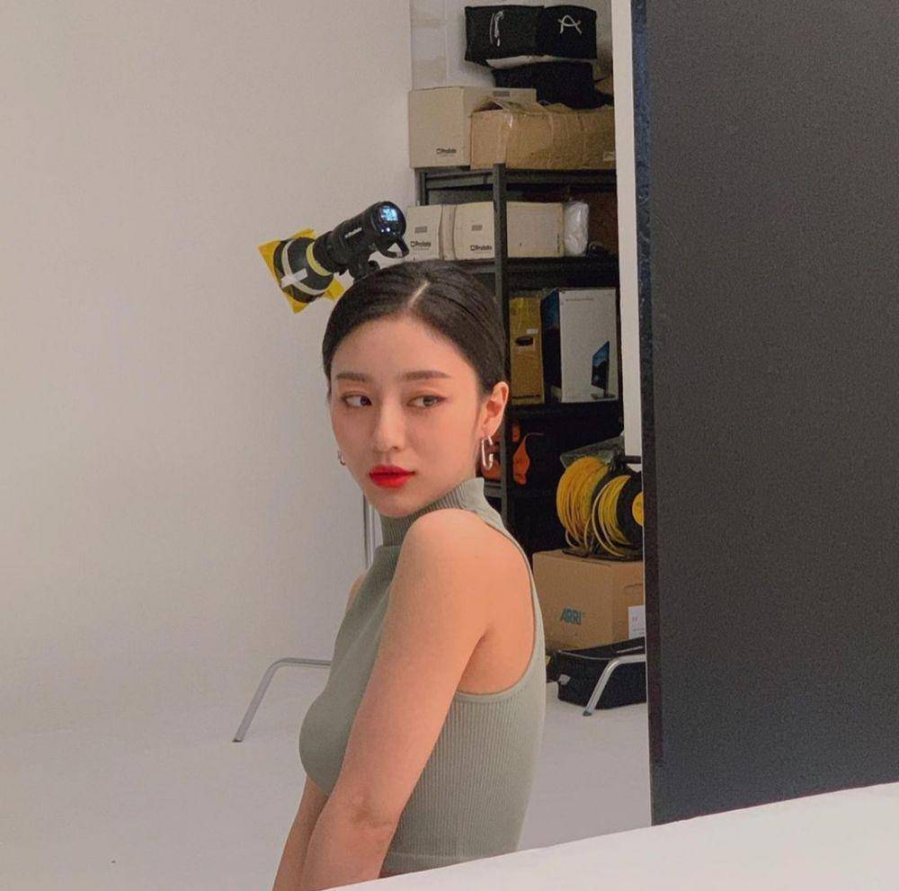 Kang Min Ah (instagram.com/minah320_97)