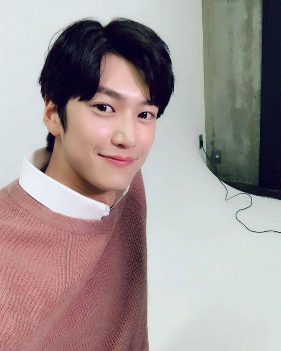 potret Na In Woo (instagram.com/10042n00)