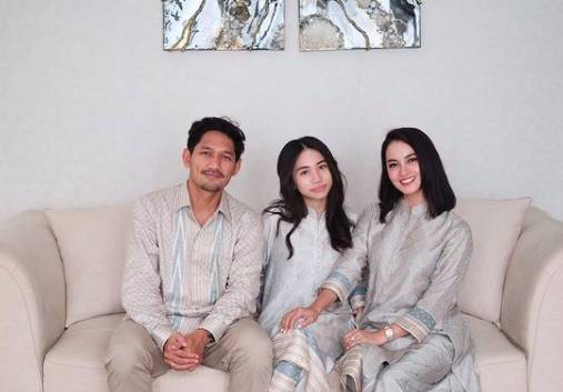Lebaran Ibnu Jamil dan keluarga (instagram.com/ririnekawati)