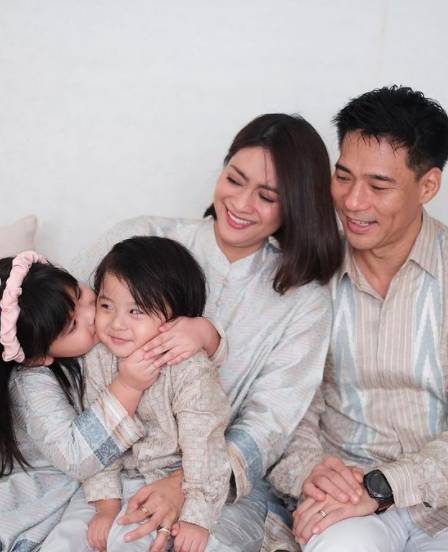 Lebaran Ibnu Jamil dan keluarga (instagram.com/ririnekawati)
